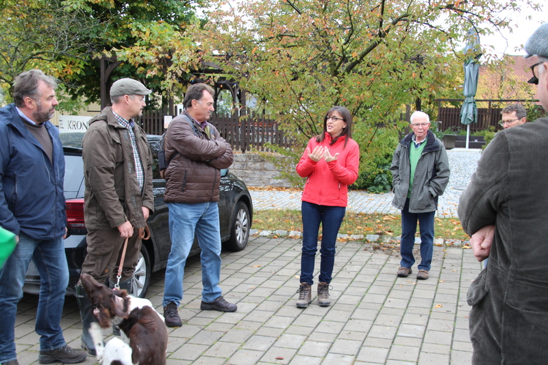 Unser Wald ver&auml;ndert sich - Eine Veranstaltung von Barbara Becker, MdL mit Waldgang und Betriebsbesichtigung in Geiselwind am 2.10.2019<br />