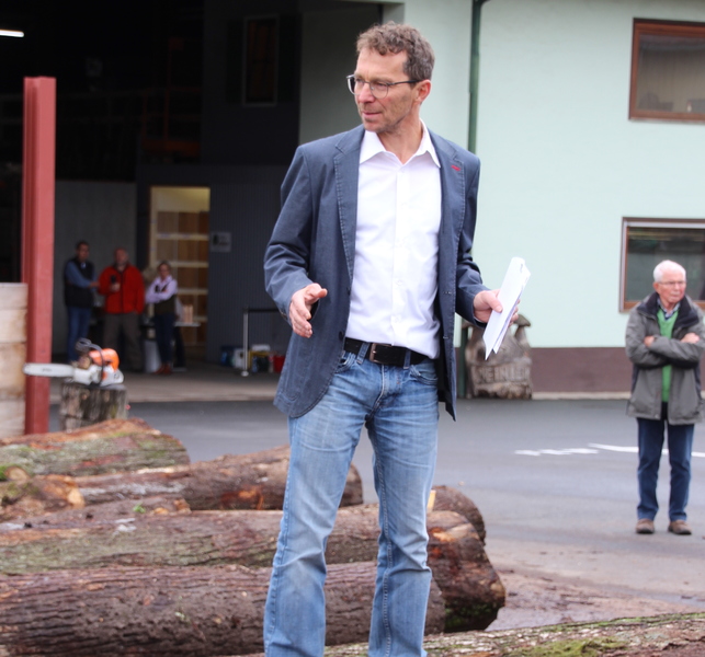 Unser Wald ver&auml;ndert sich - Eine Veranstaltung von Barbara Becker, MdL mit Waldgang und Betriebsbesichtigung in Geiselwind am 2.10.2019<br />